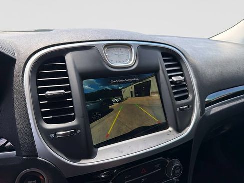 Used 2023 Chrysler 300 Touring w/ Sport Appearance Package RWD image 22