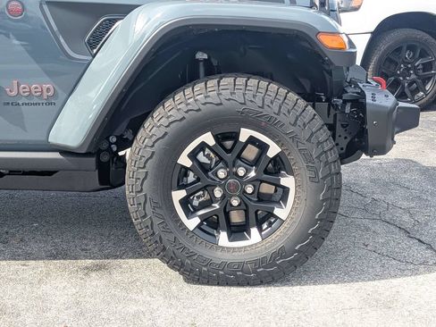 New 2026 Jeep Gladiator Rubicon AWD/4WD image 12