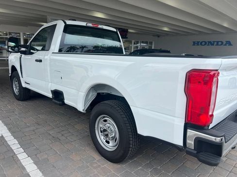 Used 2025 Ford F250 XL w/ XL Chrome Package RWD image 17
