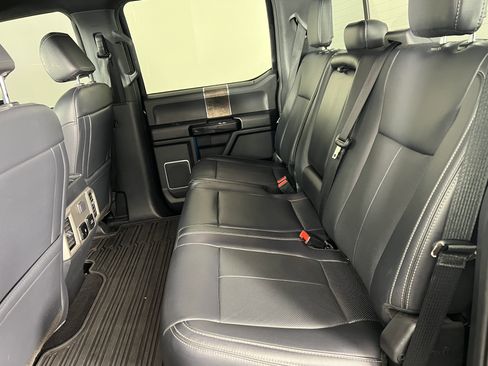 Used 2022 Ford F250 Lariat w/ Black Appearance Package AWD/4WD image 19
