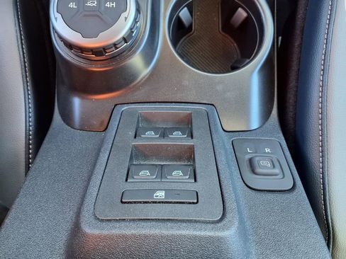 Used 2021 Ford Bronco Outer Banks image 19