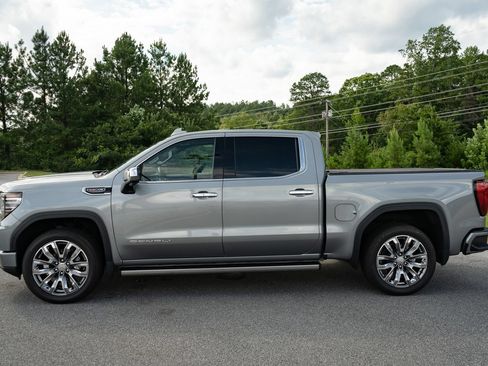 Used 2025 GMC Sierra 1500 Denali w/ Denali Reserve Package AWD/4WD image 14