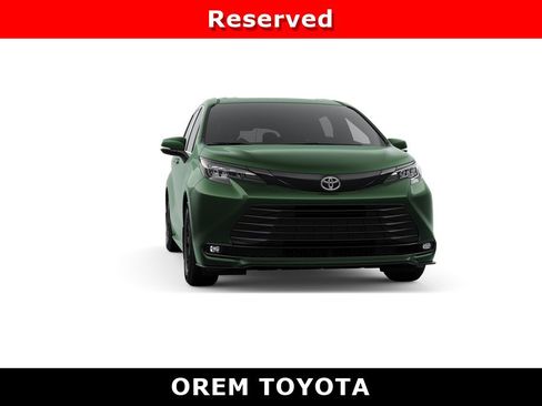 New 2026 Toyota Sienna XLE Woodland Edition AWD/4WD image 16