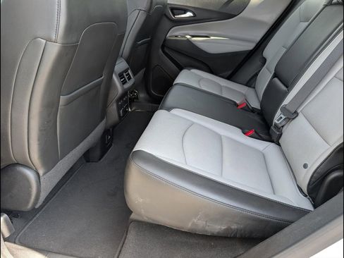 Used 2018 Chevrolet Equinox Premier image 13