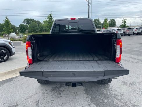 Used 2017 Ford F250 Platinum w/ Platinum Ultimate Package AWD/4WD image 27