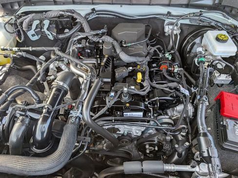 Used 2024 Ford Bronco Black Diamond image 25