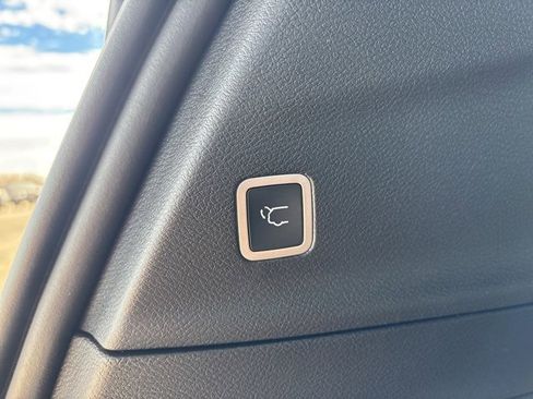 New 2026 Chrysler Pacifica Select image 22