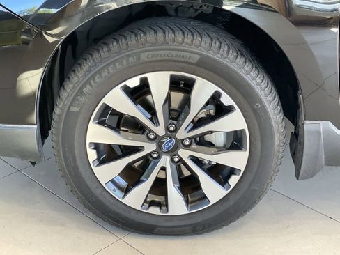 Used 2017 Subaru Outback 2.5i Limited AWD/4WD image 13