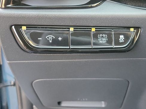 Used 2025 Kia Niro EX image 21