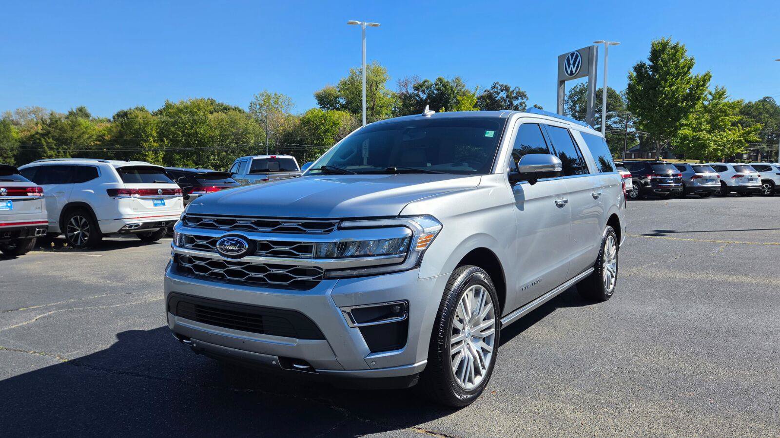 Used 2023 Ford Expedition Max Platinum AWD/4WD image 11