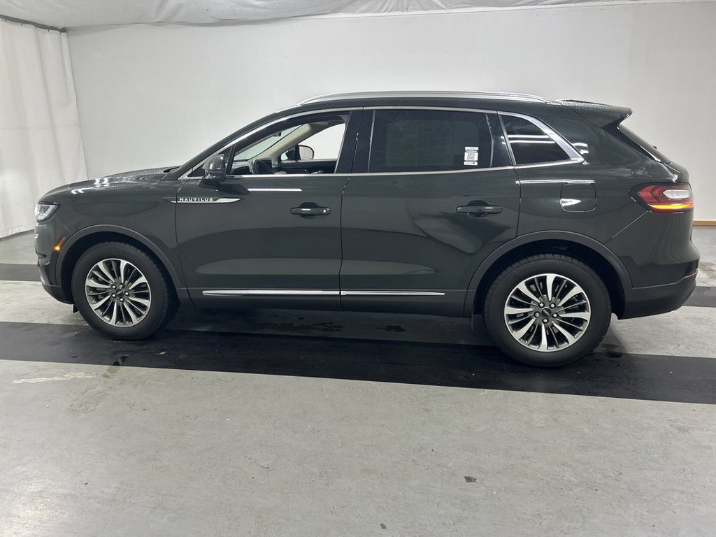Used 2022 Lincoln Nautilus AWD w/ Premium Package image 6