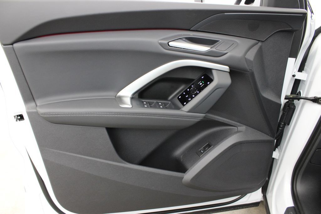 New 2026 Audi Q5 Premium AWD/4WD image 17