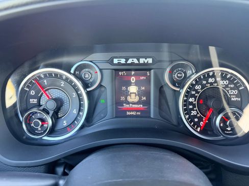 Used 2023 RAM 1500 Big Horn AWD/4WD image 29