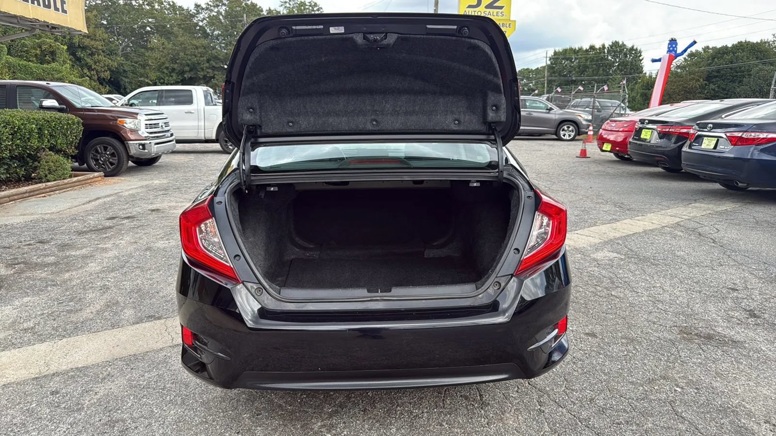 Used 2018 Honda Civic EX image 15