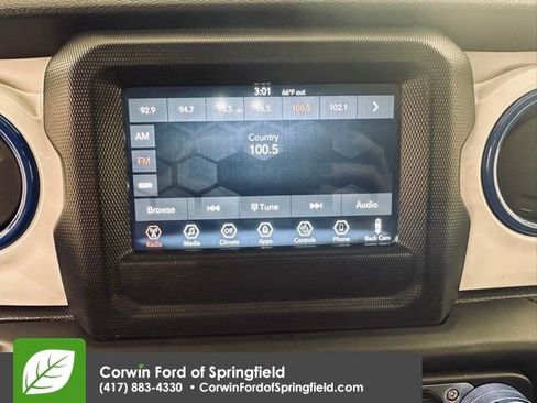 Used 2021 Jeep Wrangler Unlimited Islander image 24