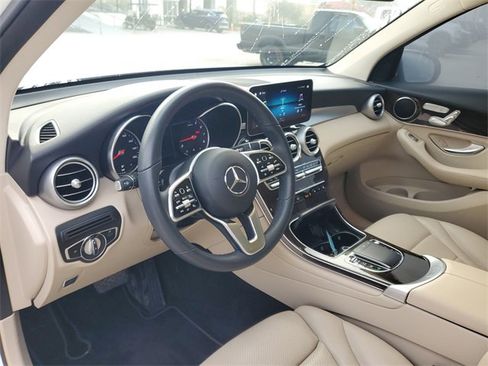 Used 2022 Mercedes-Benz GLC 300 image 13