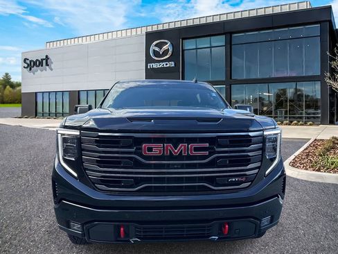 Used 2025 GMC Sierra 1500 AT4 w/ AT4 Premium Package image 9
