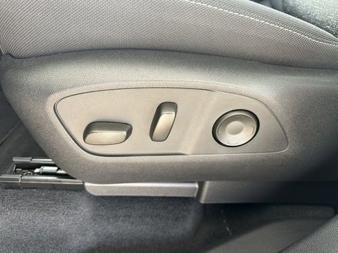 Certified 2024 Chevrolet Traverse LT w/ Trailering Package image 21