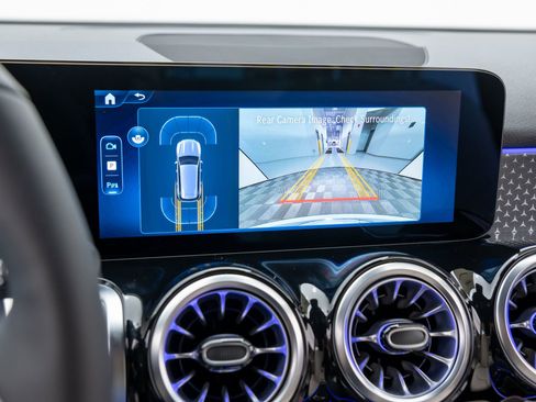 New 2025 Mercedes-Benz GLB 250 GLB 250 image 24