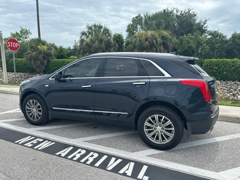 Used 2017 Cadillac XT5 Luxury w/ Driver Awareness Package FWD image 9