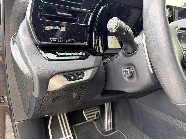 Used 2023 Lexus RX 350 F Sport w/ Tow Prep Package AWD/4WD image 24