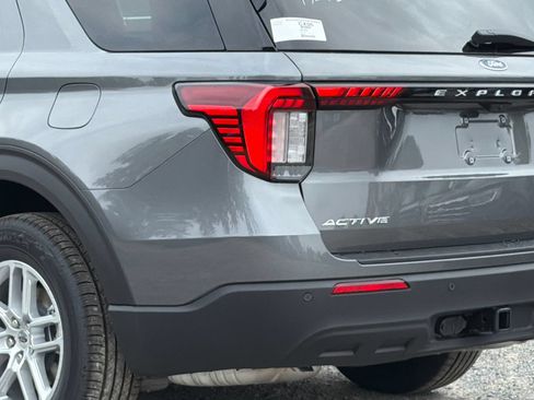 New 2026 Ford Explorer Active AWD/4WD image 7