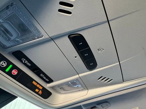 Used 2022 Chevrolet Blazer LT image 30