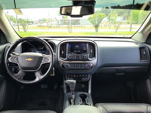 Used 2021 Chevrolet Colorado Z71 w/ Safety Package image 16