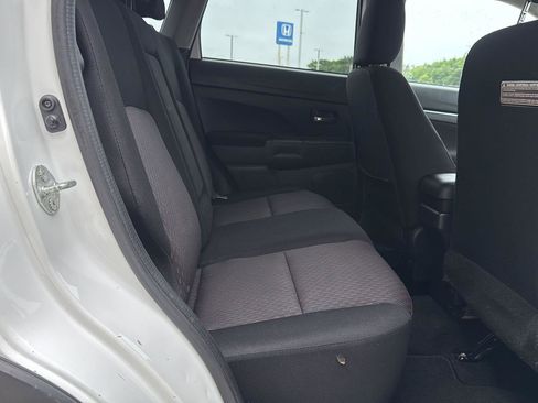 Used 2018 Mitsubishi Outlander Sport LE FWD image 35