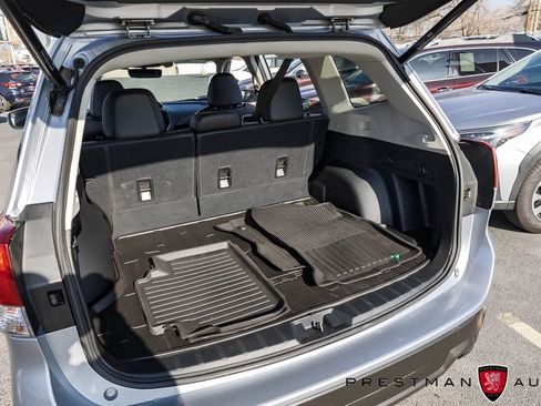 Used 2021 Subaru Forester Limited image 37