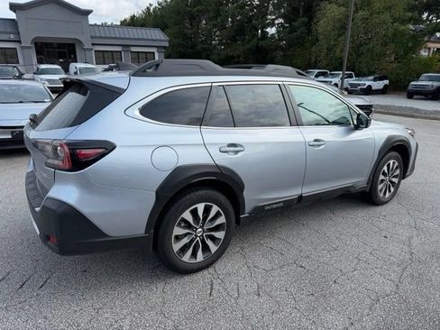 Used 2024 Subaru Outback Limited AWD/4WD image 4