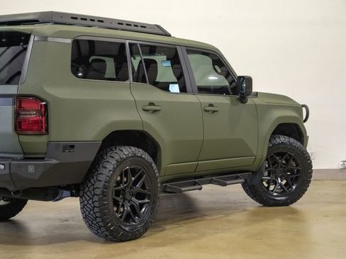 Used 2025 Toyota Land Cruiser image 32