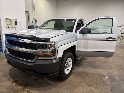 Used 2018 Chevrolet Silverado 1500 W/T w/ WT Convenience Package AWD/4WD image 24