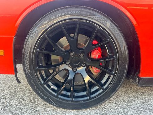 Used 2009 Dodge Challenger SRT8 w/ SRT Option Group II image 17