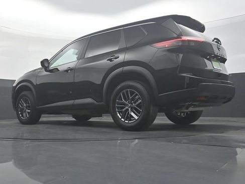 Used 2026 Nissan Rogue SV FWD image 30
