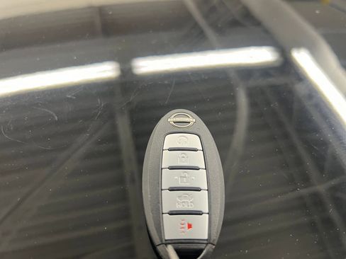 Used 2025 Nissan Altima 2.5 SV FWD image 18