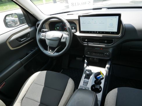 Used 2025 Ford Bronco Sport Big Bend AWD/4WD image 9