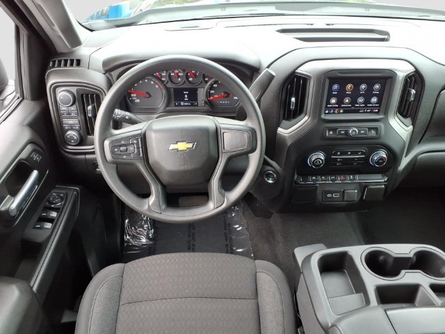 Used 2026 Chevrolet Silverado 1500 Custom w/ Turbomax Blackout Package AWD/4WD image 17