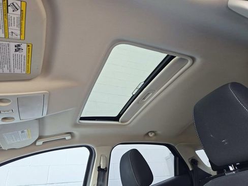 Used 2021 Ford EcoSport SE FWD image 6