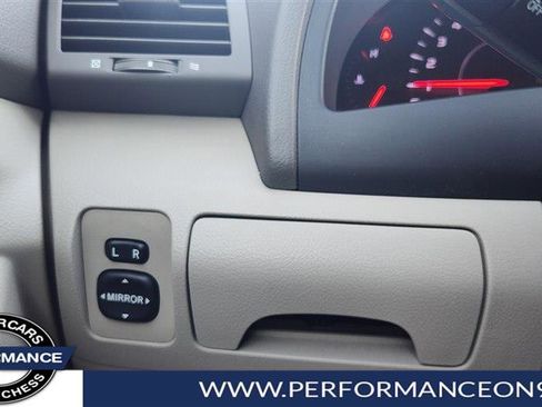 Used 2010 Toyota Camry LE image 16