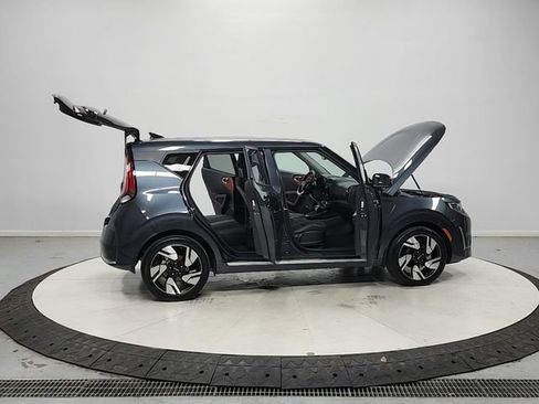 Used 2025 Kia Soul GT-Line w/ GT-Line Technology Package FWD image 17