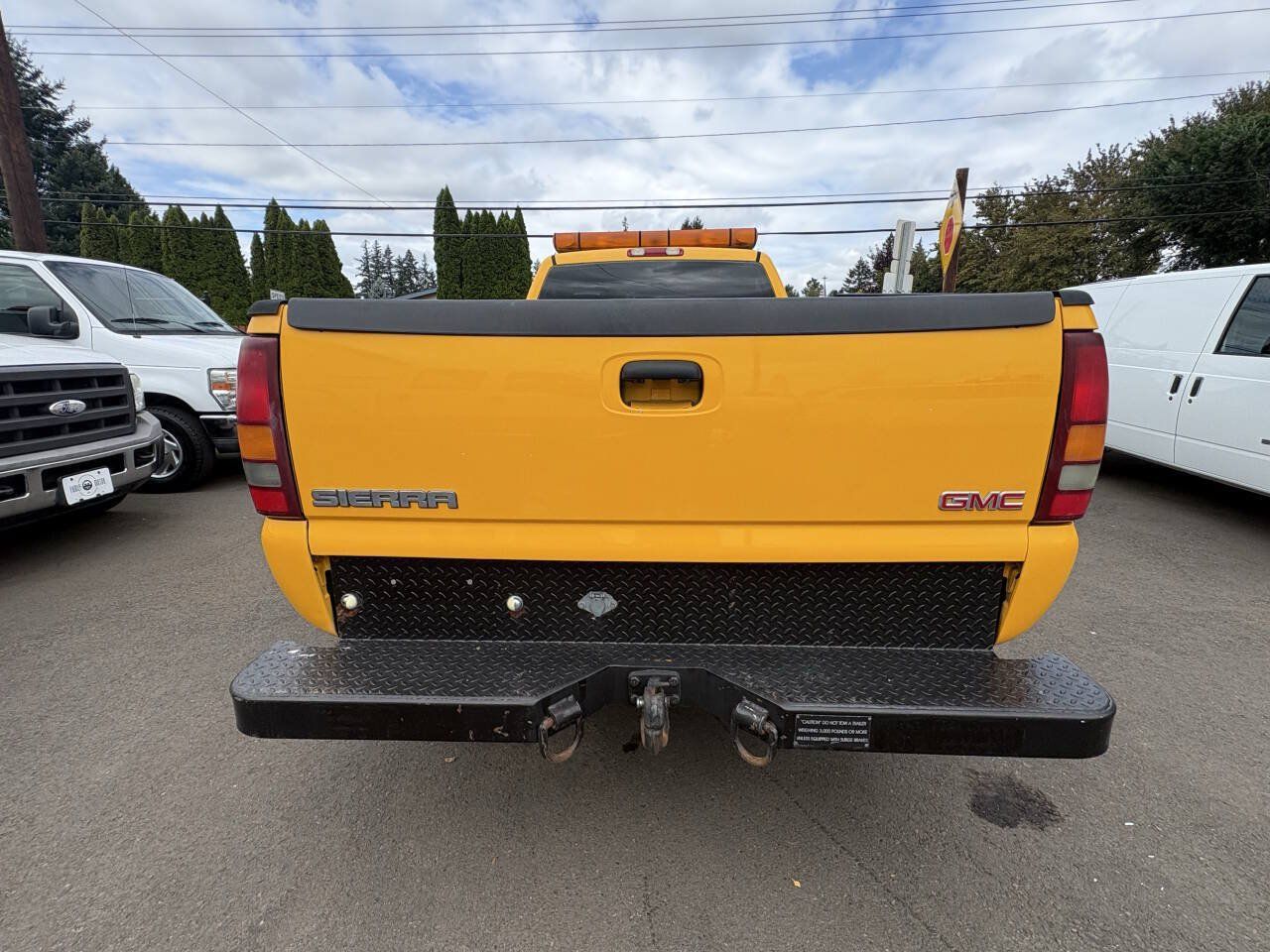 Used 2003 GMC Sierra 2500 W/T RWD image 9
