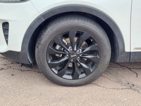 Used 2020 Kia Sorento S AWD/4WD image 10