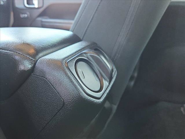 Used 2022 Jeep Wrangler Sport AWD/4WD image 16