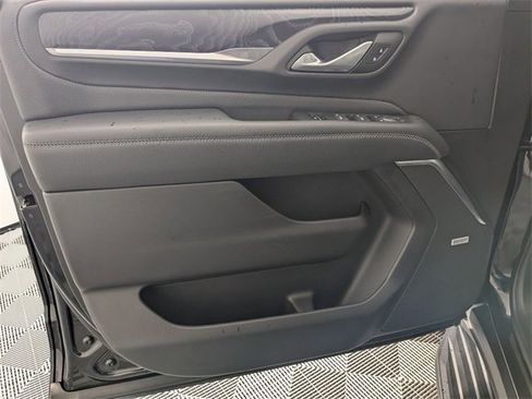 Used 2021 GMC Yukon XL Denali image 10