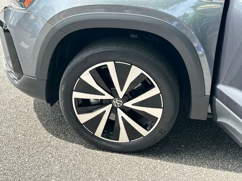 Used 2022 Volkswagen Taos SE w/ IQ.Drive SE Package image 27