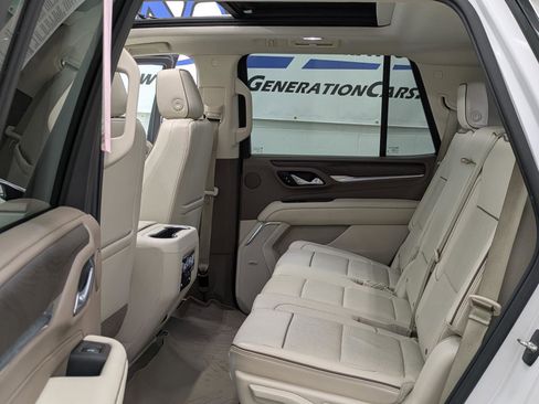 Used 2021 GMC Yukon Denali w/ Denali Premium Package image 24