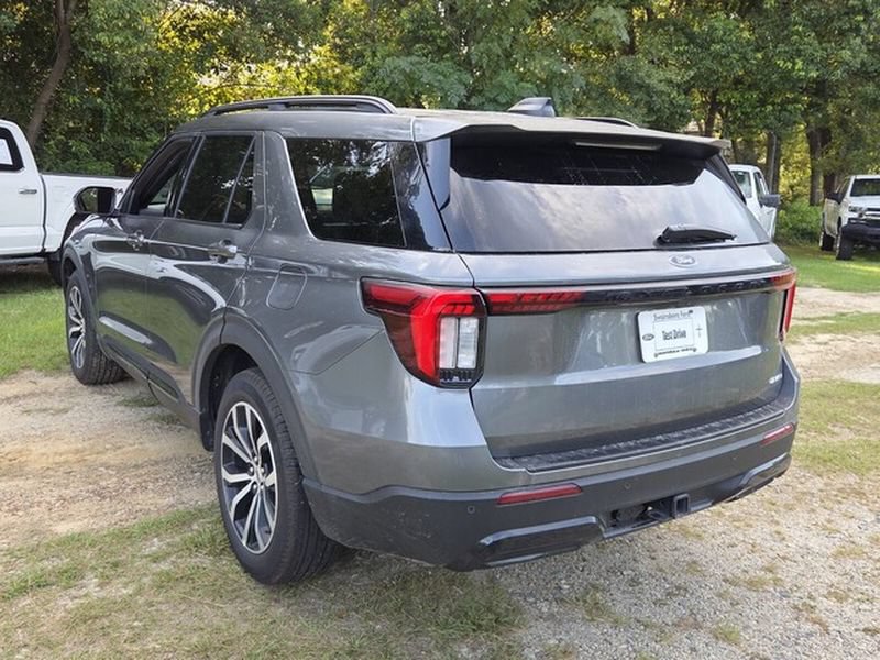 Used 2026 Ford Explorer ST-Line AWD/4WD image 11