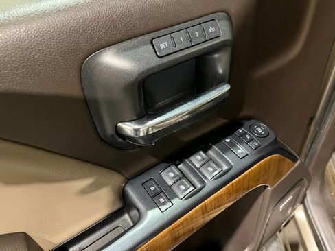 Used 2015 GMC Sierra 1500 SLT w/ SLT Preferred Package AWD/4WD image 35