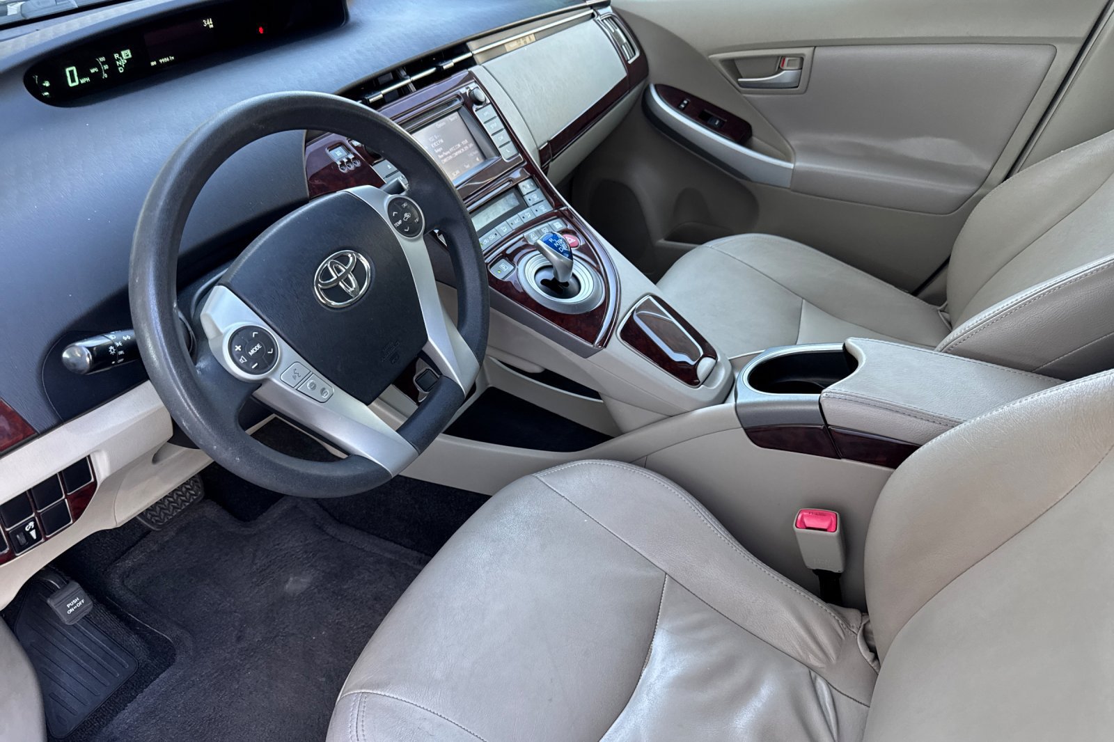 Used 2013 Toyota Prius Three FWD image 9